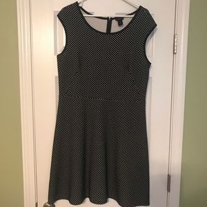 Ann Taylor Black $ White Dress Size 12